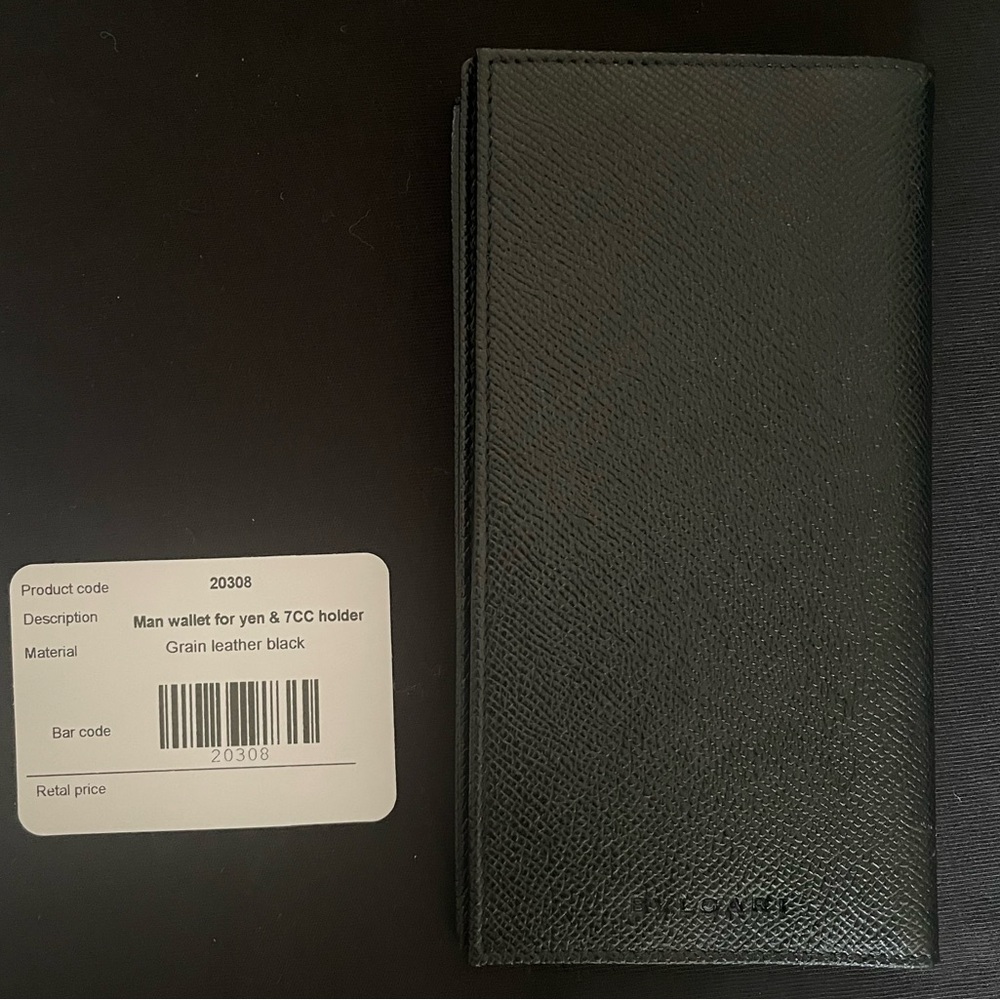 BVLGARI Black Leather Man Wallet